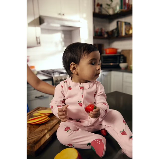 Carter's Child of Mine - Pijama Enterito - Frutillas  - 100% Algodón