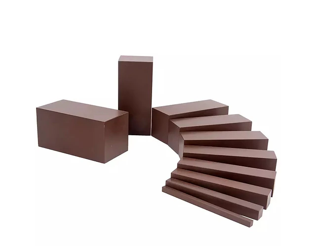 Escalera Montessori de madera café