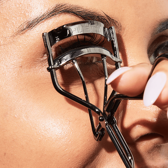 Shiseido  Eyelash Curler 4