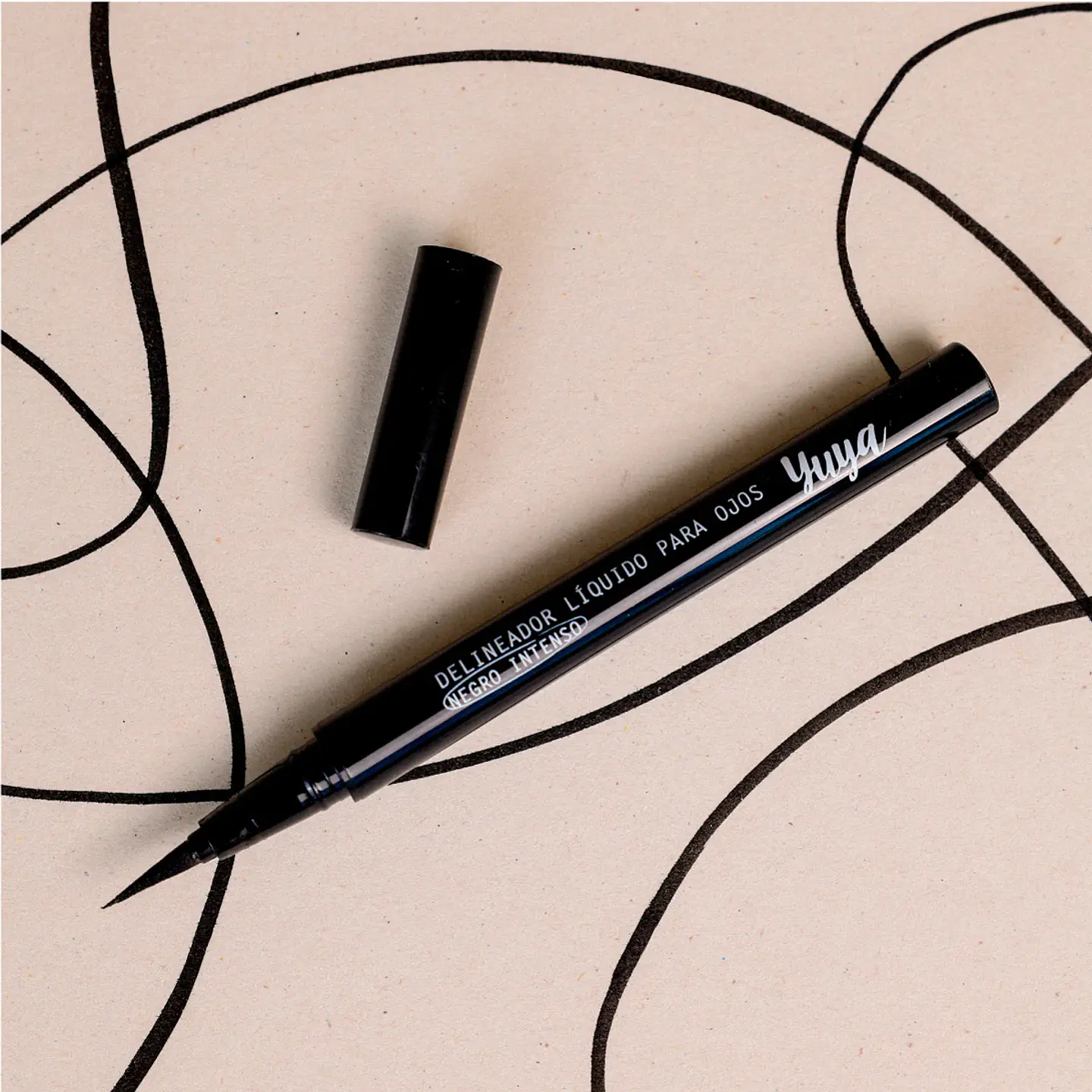 Delineador líquido para ojos tipo plumón-yuya 4