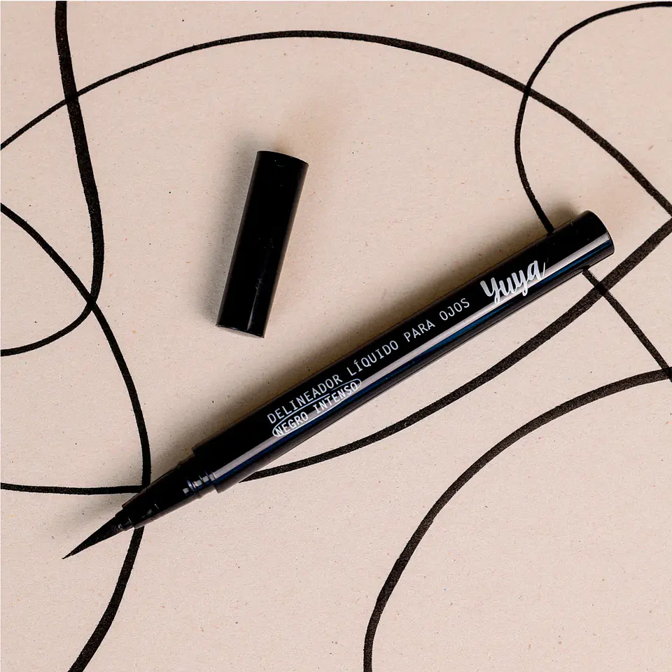 Delineador líquido para ojos tipo plumón-yuya 4