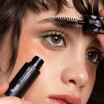 Set edición especial versión mini: Máscara para pestañas 10 aceites naturales negra + gel para cejas 5