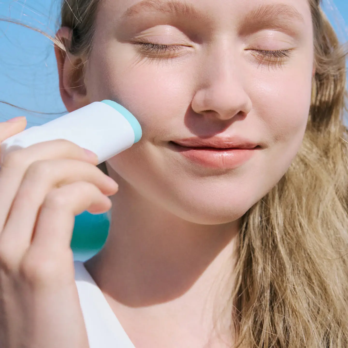 Madagascar Centella - Hyalu-Cica Silky-Fit Sun Stick 3