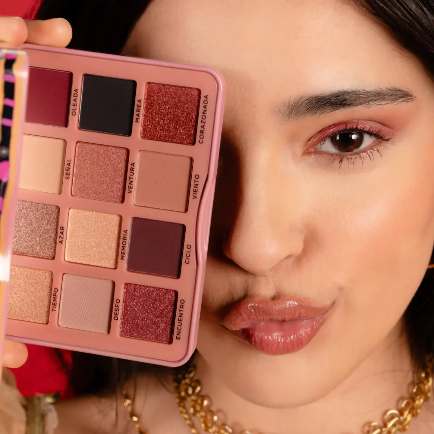 Yuya - Set de 12 tonos de sombras para ojos Destino, 24g 2