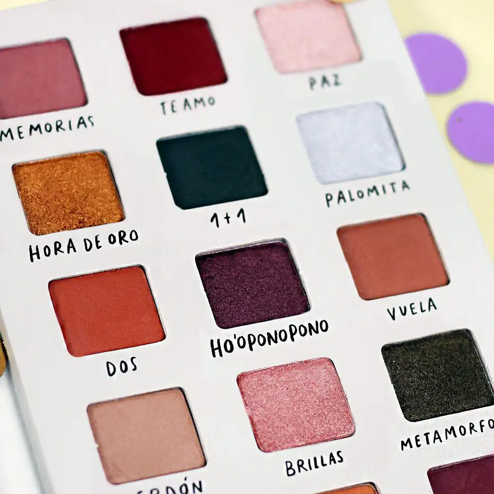 YUYA Set de sombras 18 colores - 