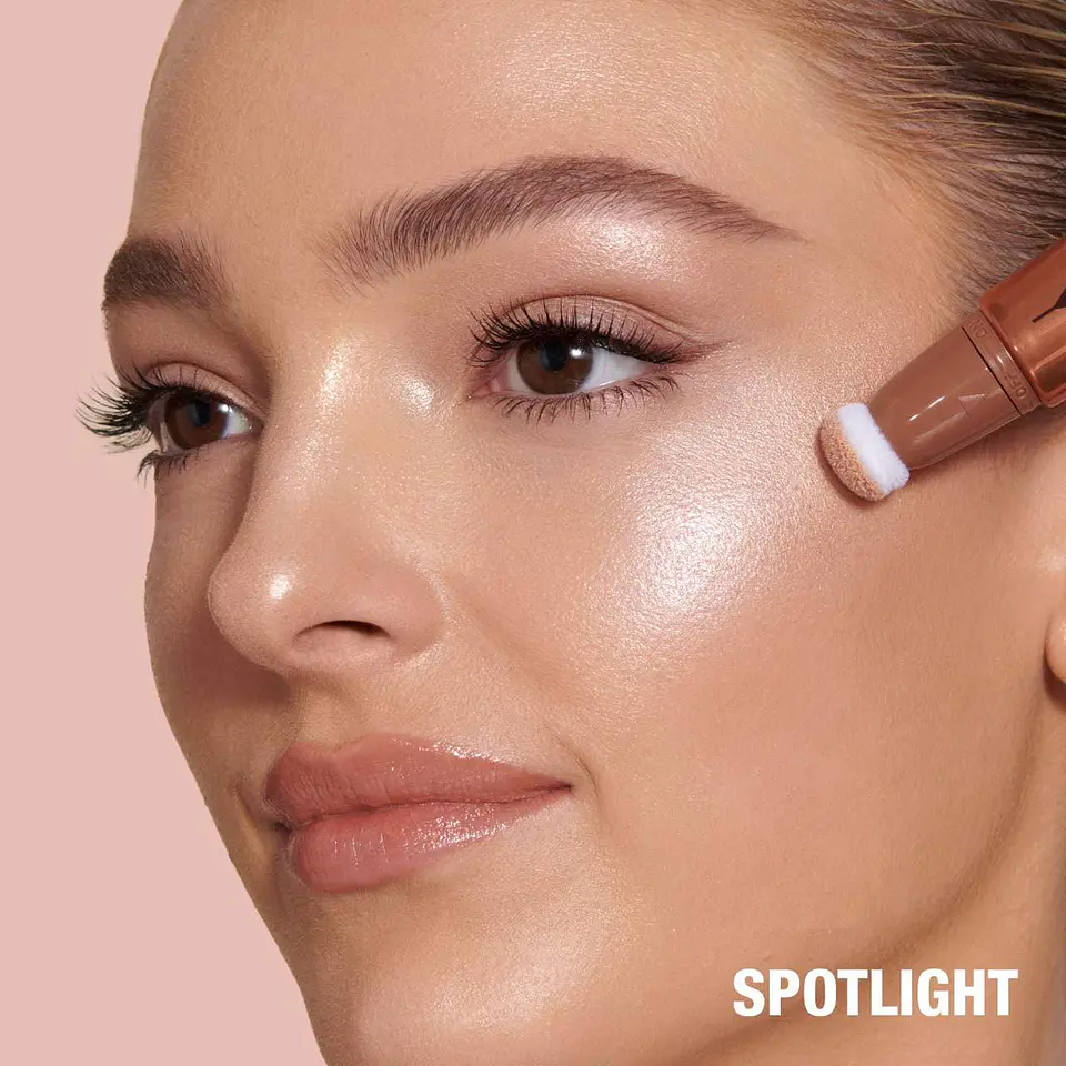 Beauty Highlighter Wand- Spotlight 3