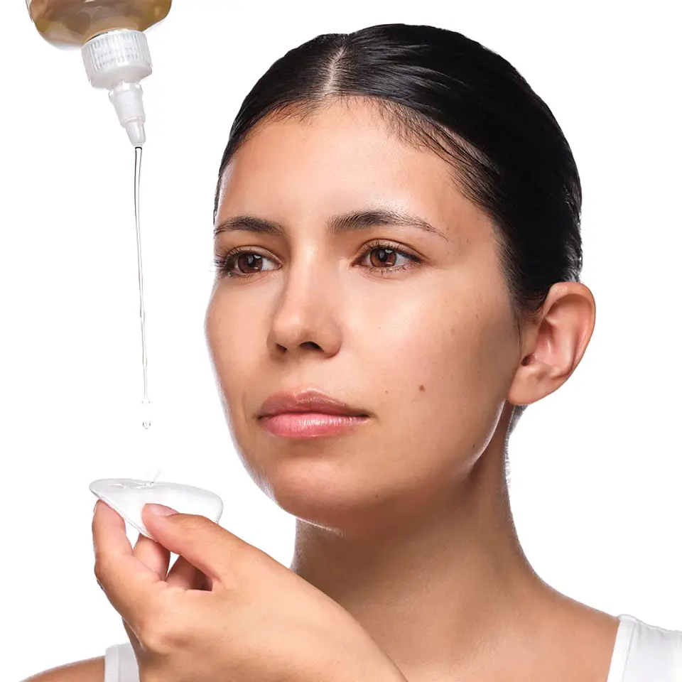 The Ordinary - MINI Tónico Solution Glycolic Acid 7% Exfoliating and Brightening Daily Toner 100ml 3
