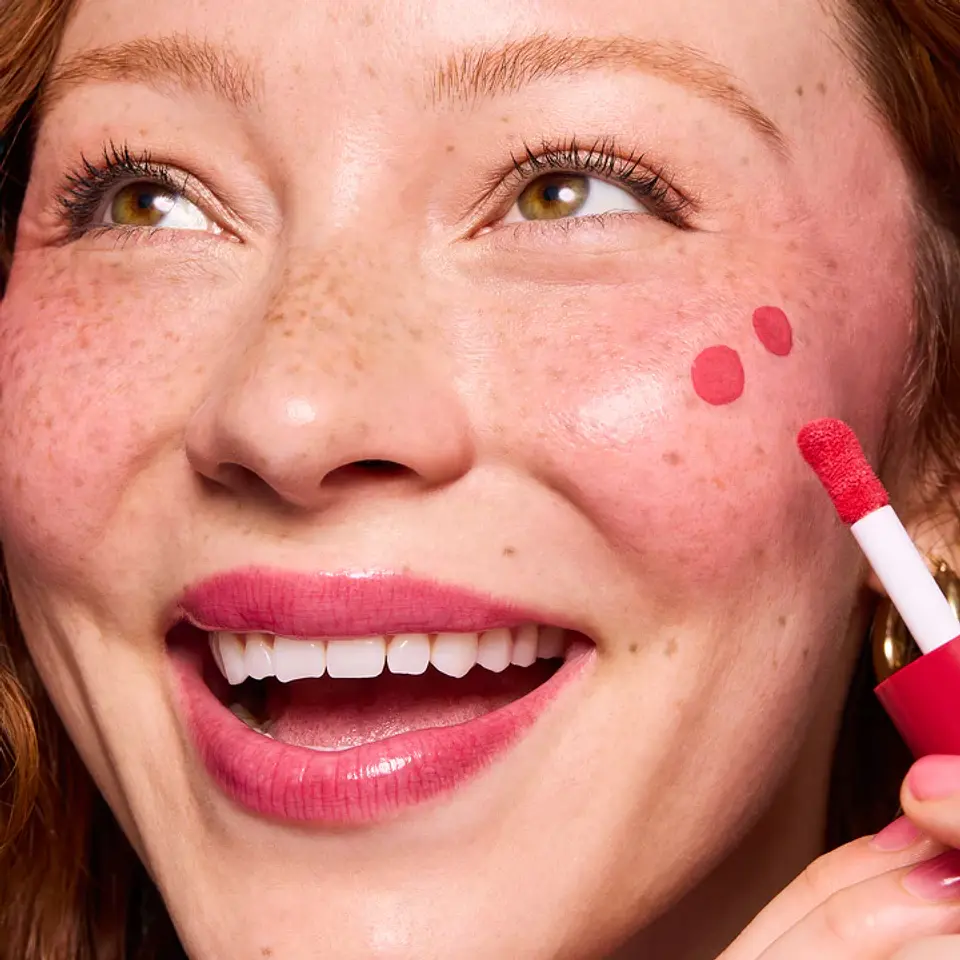 Camo Slide Hydrating Blush Serum -  Berry Well 5