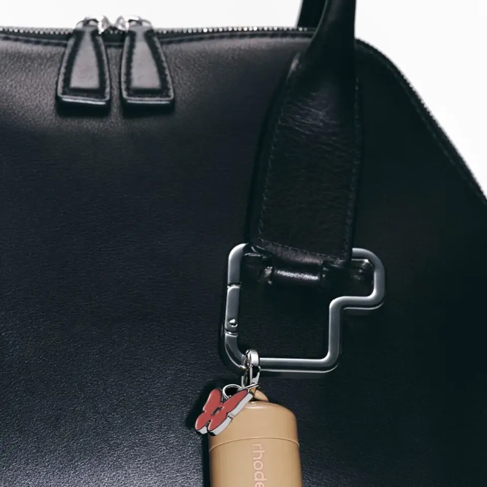 rhode carabiner 2