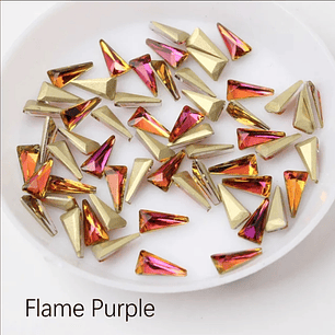 Triangulos 4x8mm Flame Purple (10 piezas)