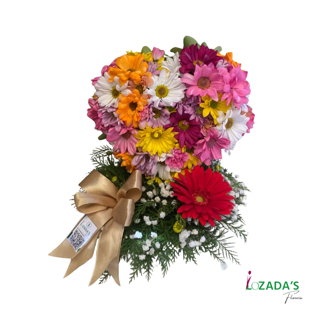 Corazón Aéreo de Flores San Valentín en Base de Cerámica 2