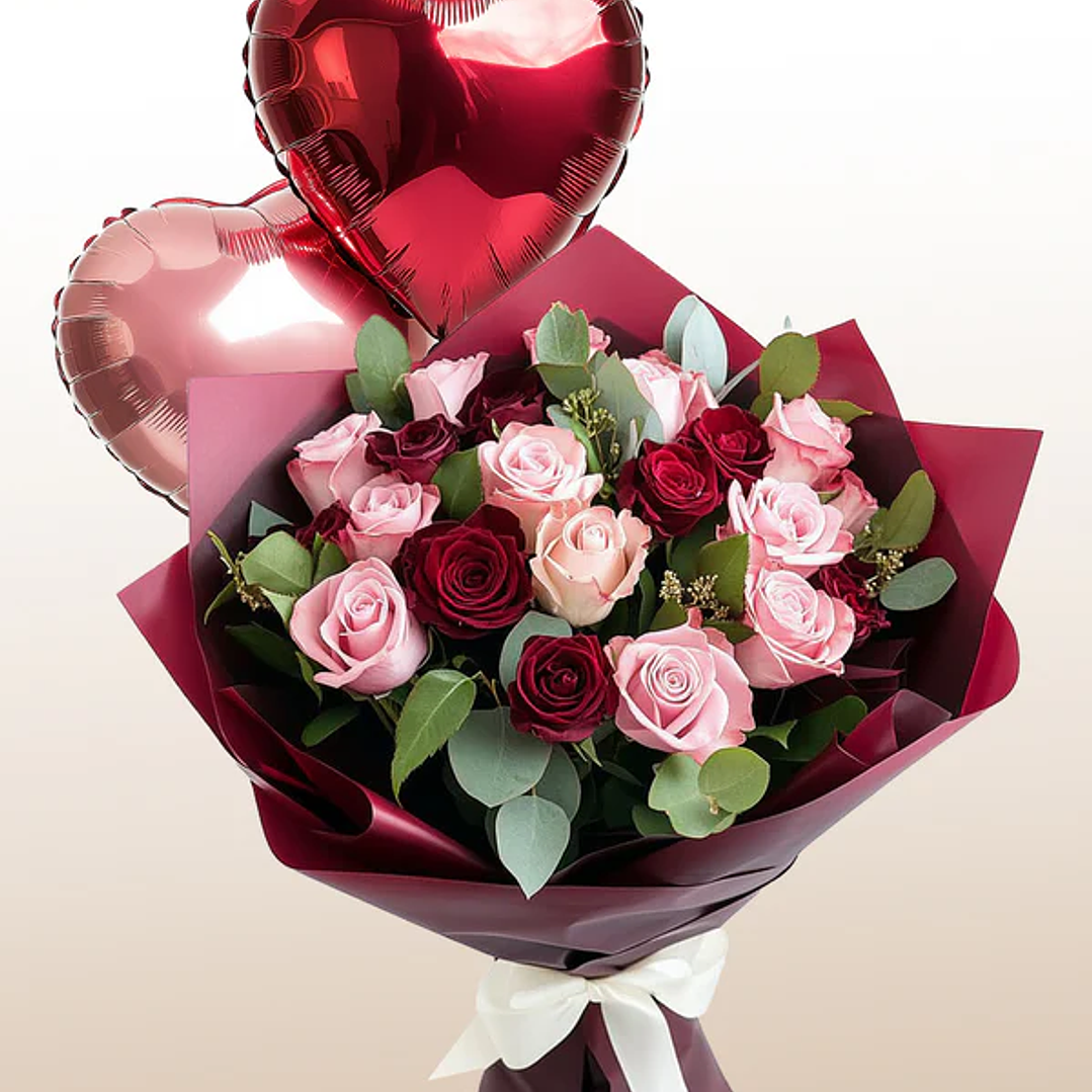 Ramo San Valentín - Mix de Rosas Rojas y Rosadas con Globos 1