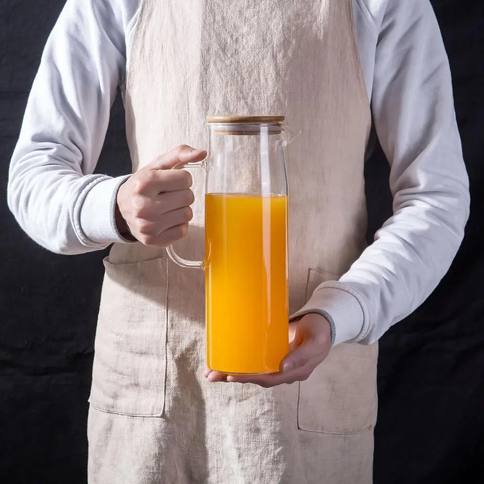 Jarro de Vidrio con Tapa de Bambú 3
