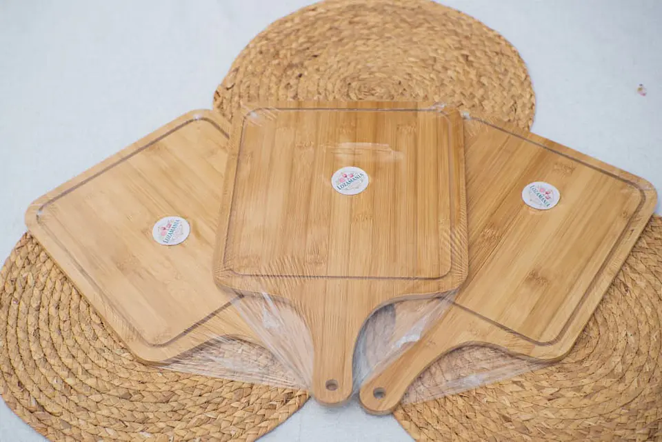 Tabla de Bambú con mango  2