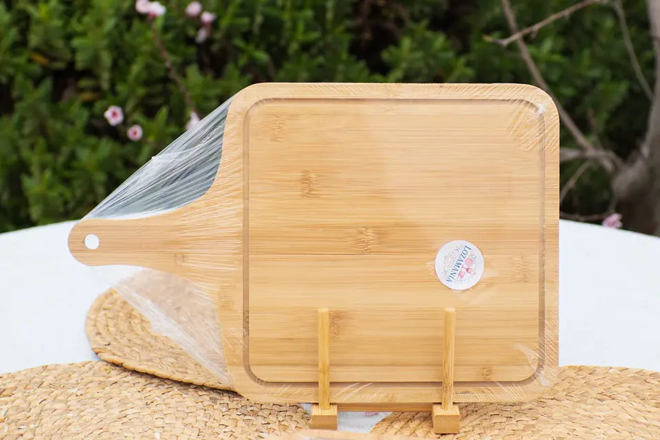 Tabla de Bambú con mango  3