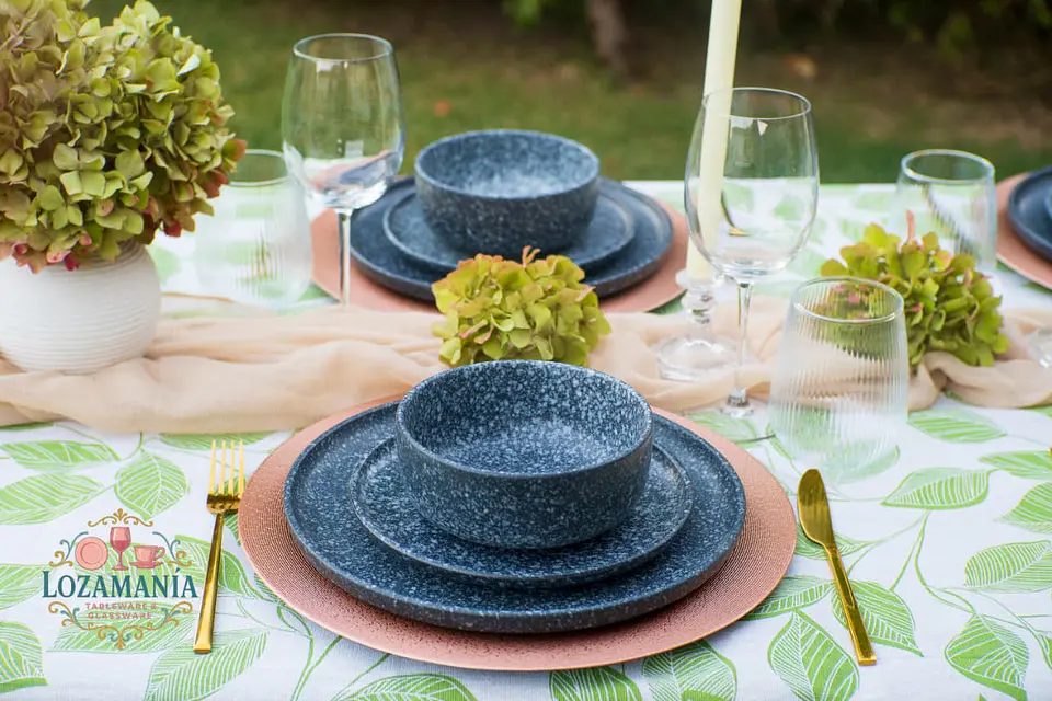 Set de loza 16 Piezas para 4 personas Negra estilo nórdico 9