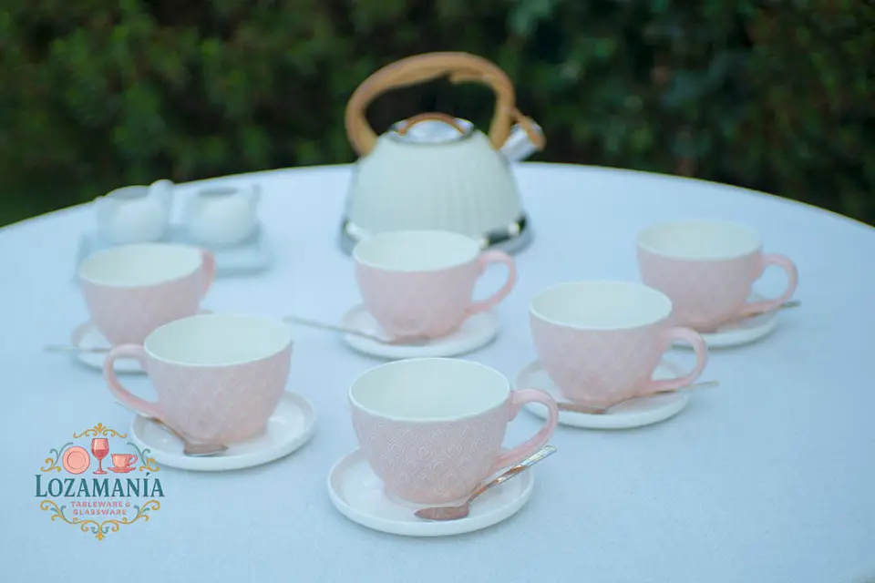 Set de 6 Tazas rosa con platillo 2