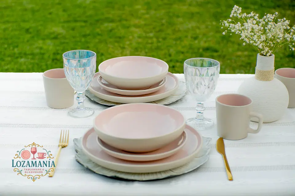 Set de Loza para 4 personas 16 piezas Rosa y Beige 9