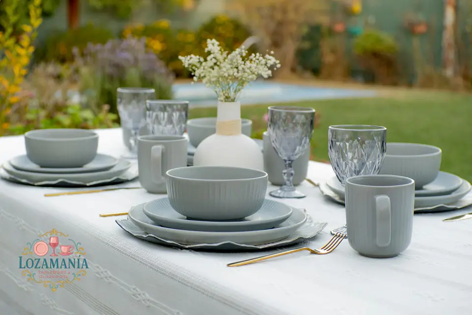 Set de loza 16 Piezas para 4 personas Gris  2