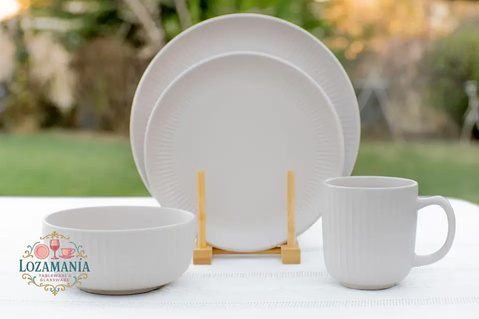 Set de loza 16 Piezas para 4 personas Rosa Mate 1