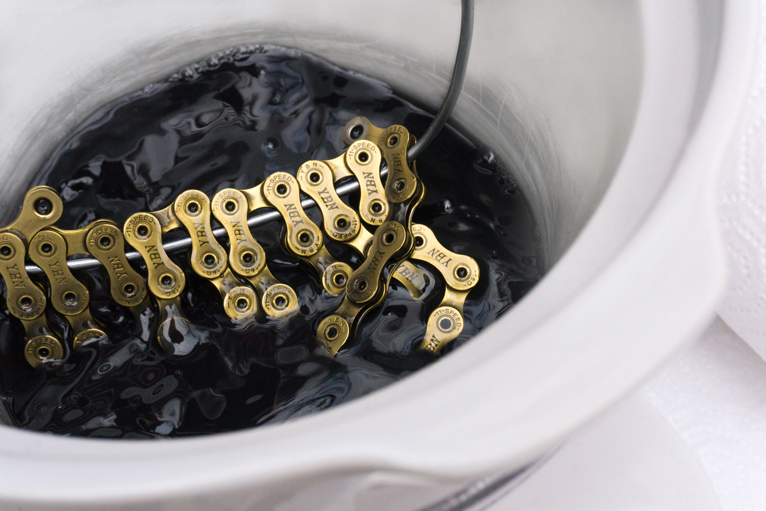 Cómo encerar una cadena de bicicleta: guía completa LubriBike