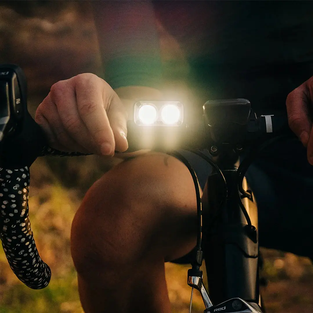 Luces para bicicleta knog road 600 y Blinder Mini Square 7