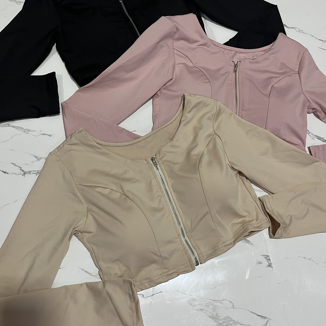 Crop Top manga larga 3