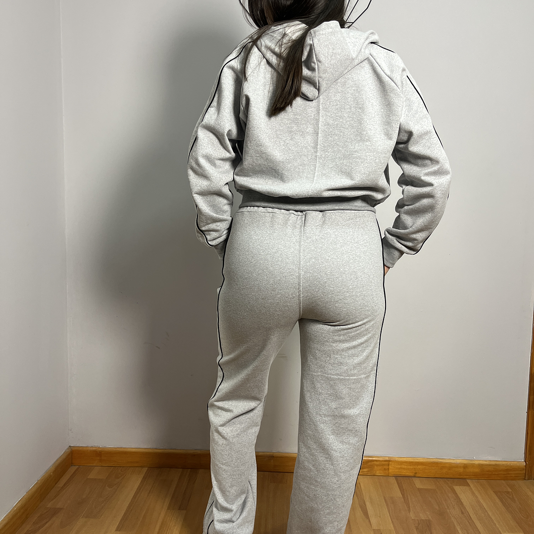 Conjunto Buzo Mujer 5