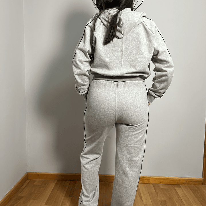 Conjunto Buzo Mujer 5