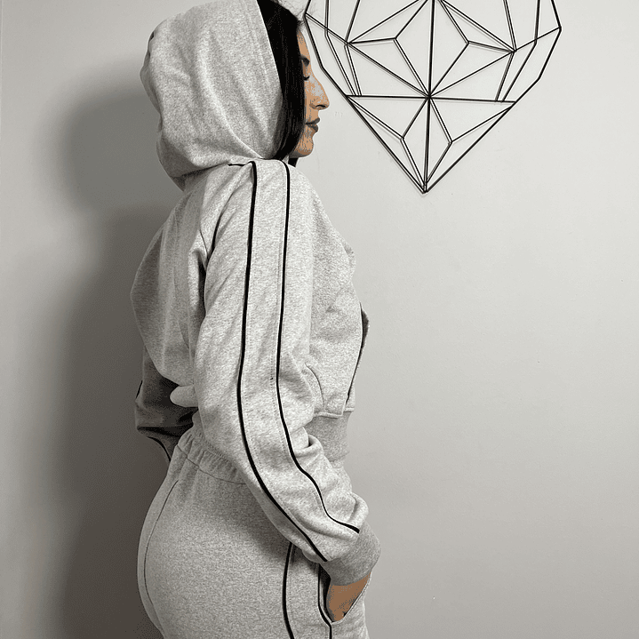 Conjunto Buzo Mujer 2