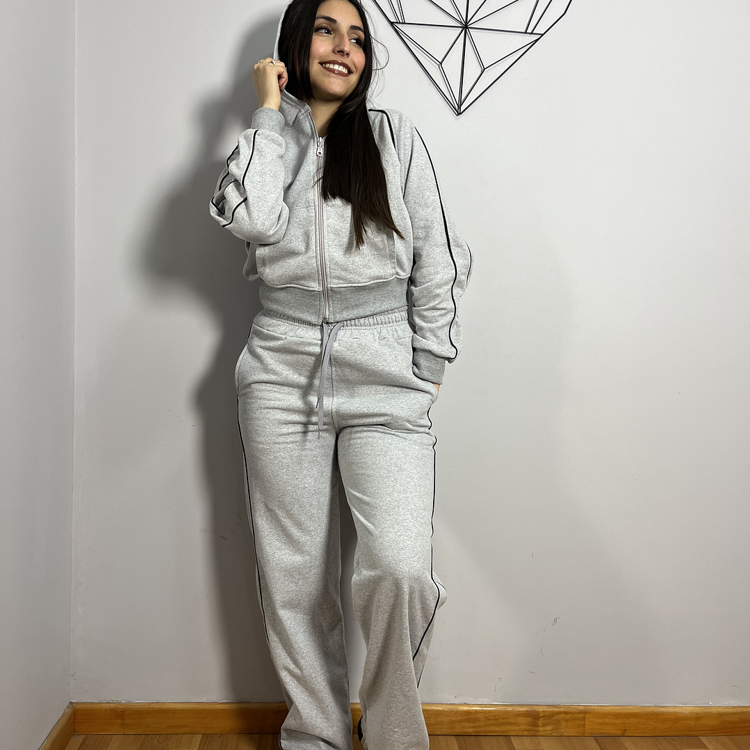 Conjunto Buzo Mujer 4