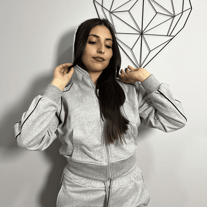 Conjunto Buzo Mujer 1