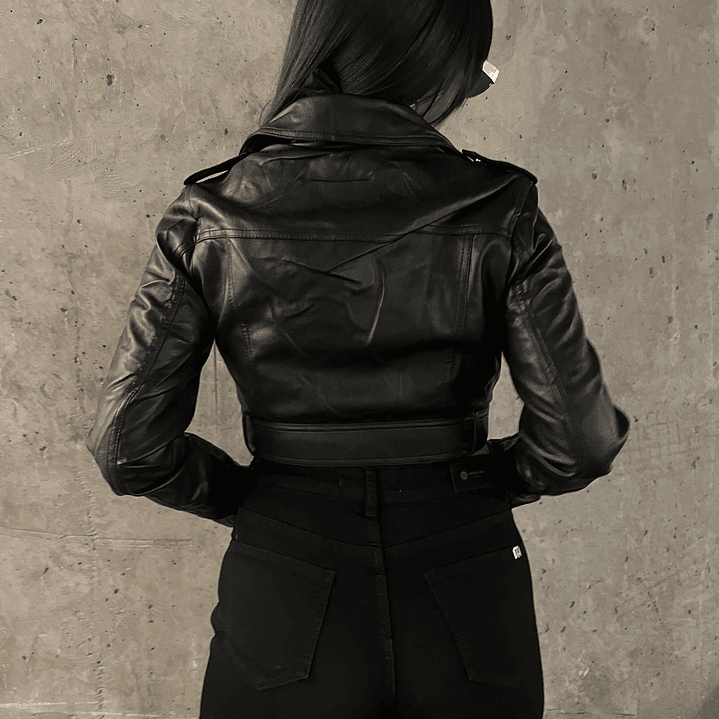 Chaqueta Ecocuero Corta de Mujer 4