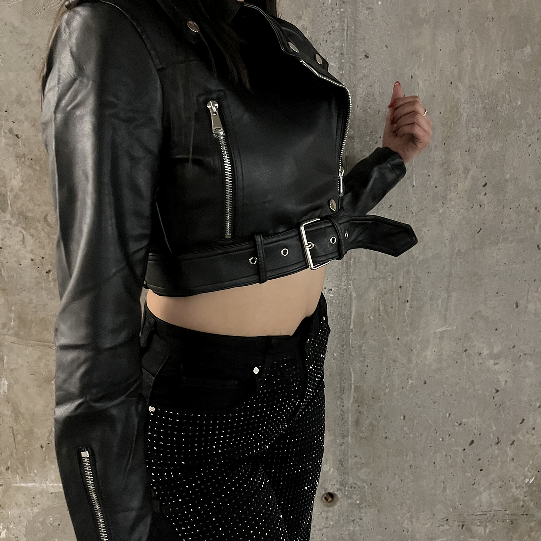 Chaqueta Ecocuero Corta de Mujer 3