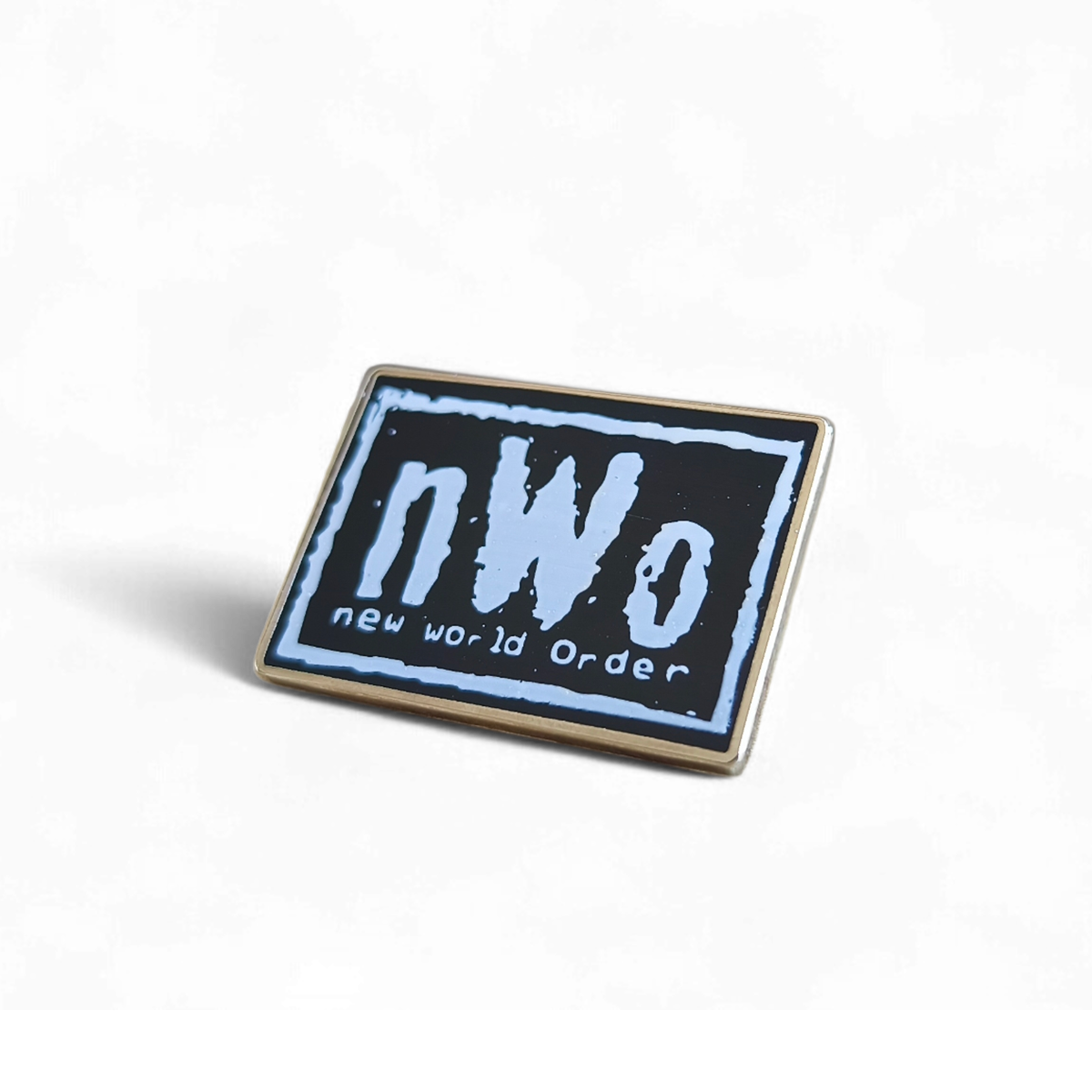 Pin nWo Logo 1