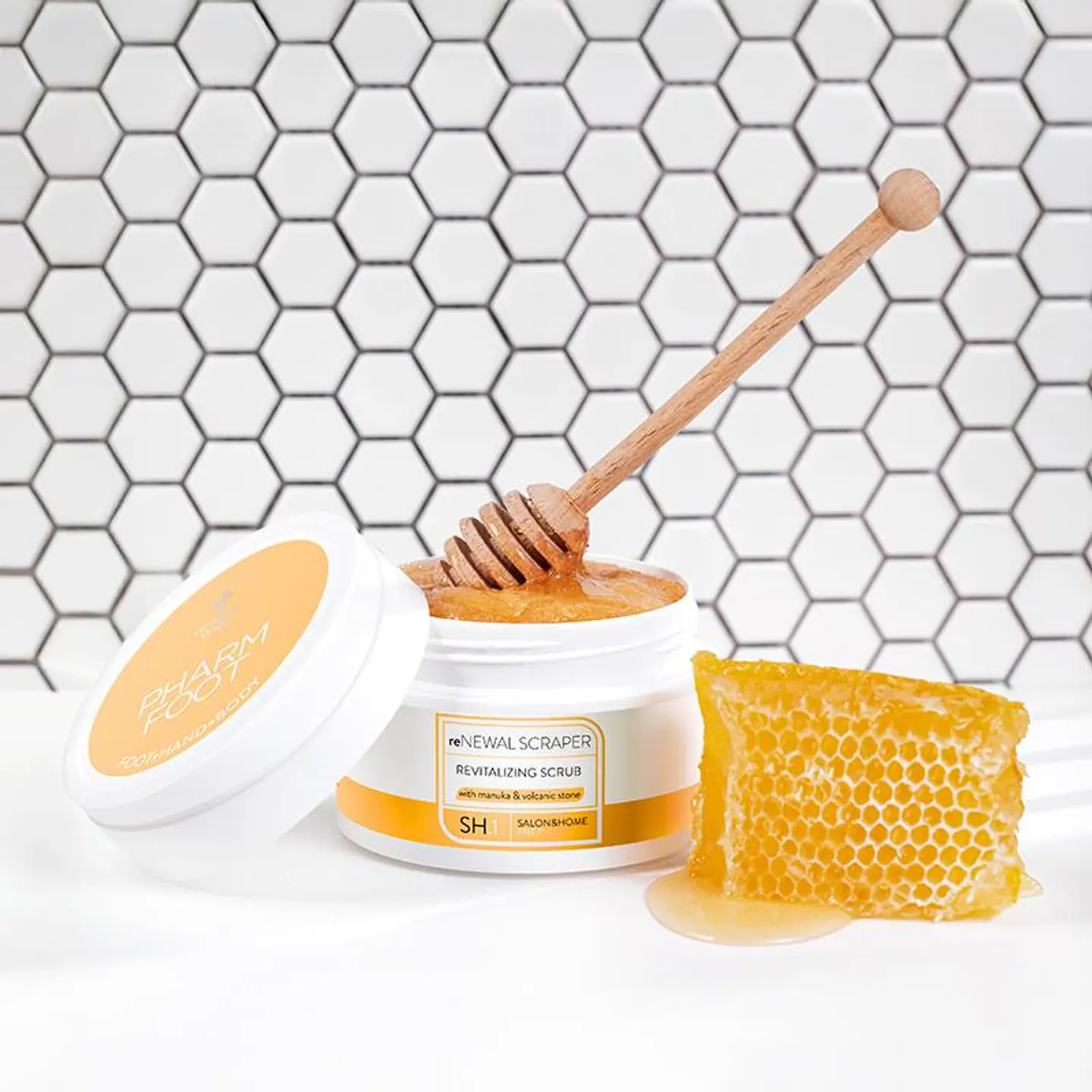 Pharm Foot - MANUKA reNEWAL SCRAPER 200gr 1
