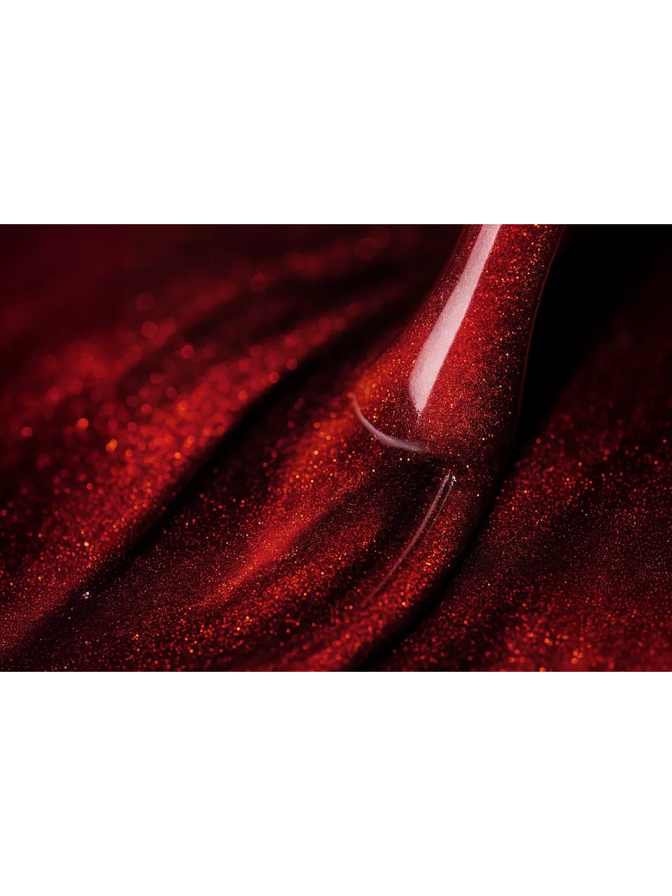 Victoria Vynn - Ge Polish 429 CHERRY LADY CAT EYE 3