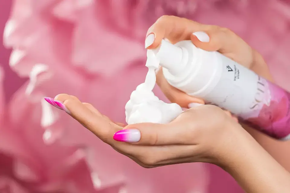 Victoria Vynn - Espuma de Limpeza SENSO Love Me 200ml 2