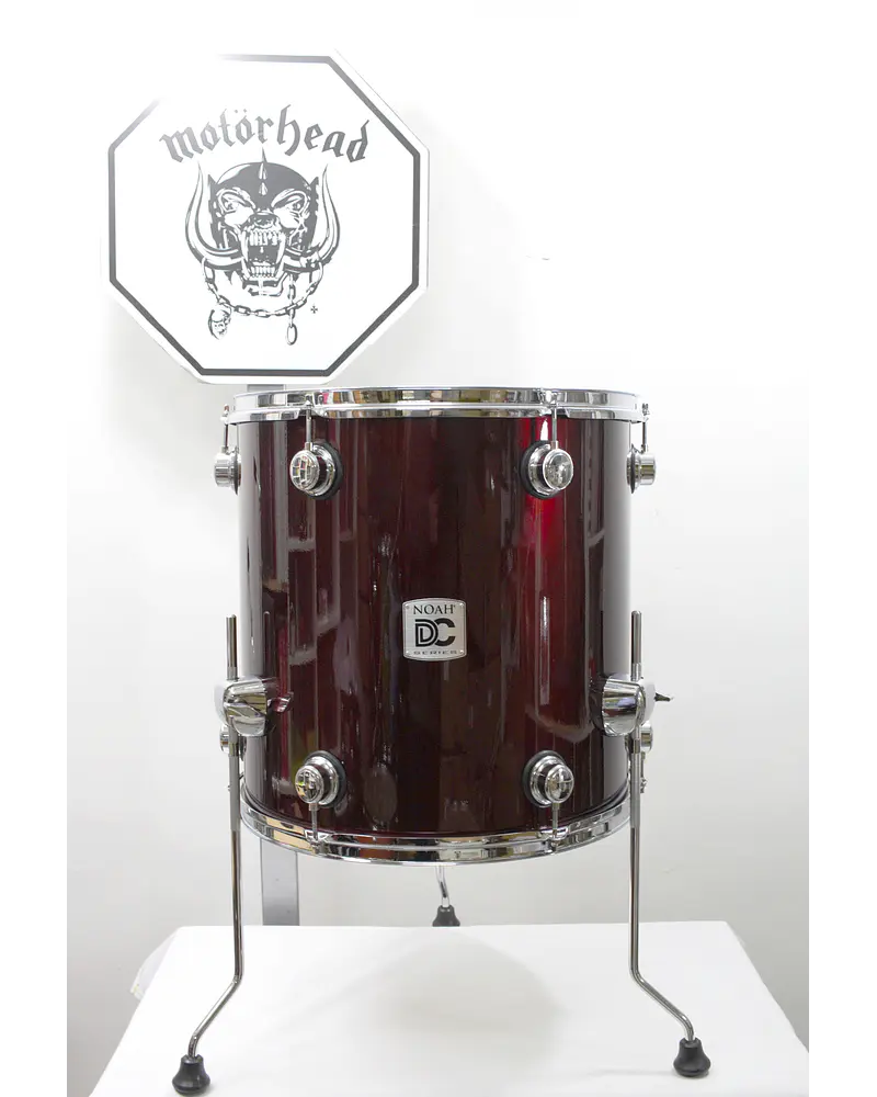 TIMBAL 16X16 ROJO OSCURO DC NOAH EXHIBICIÓN