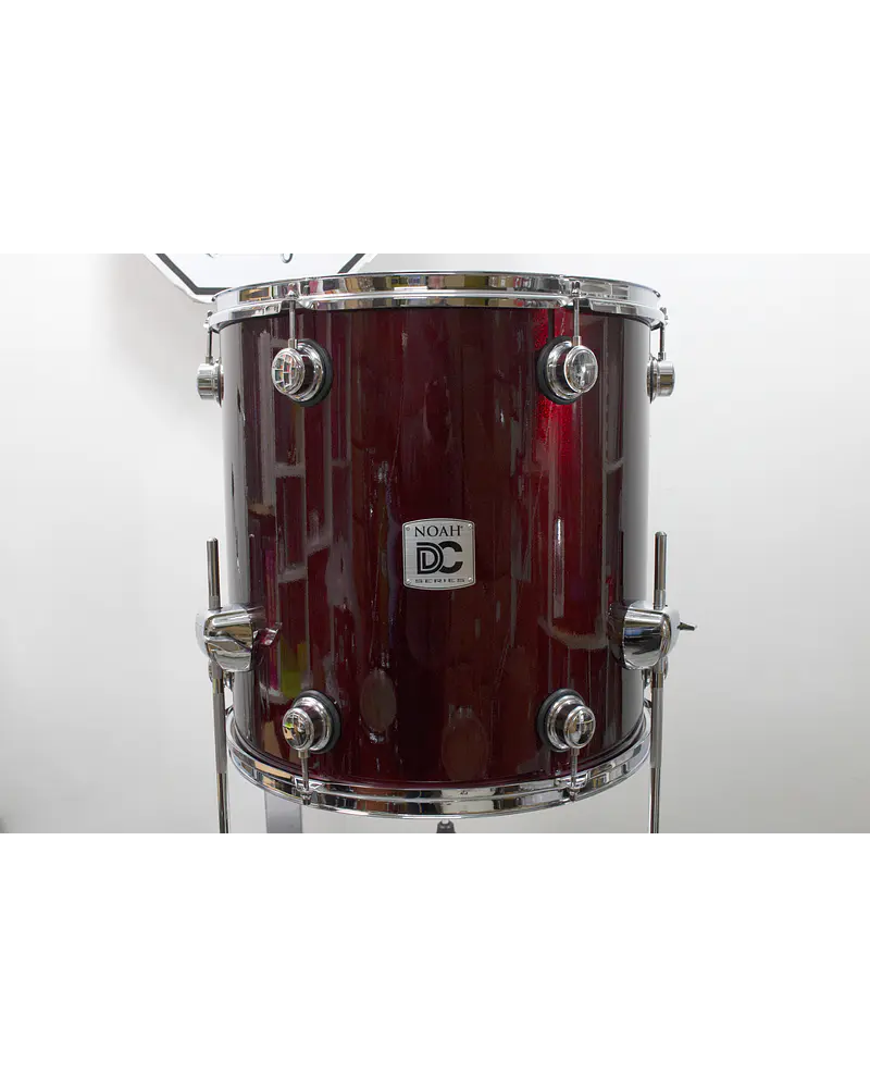 TIMBAL 16X16 ROJO OSCURO DC NOAH EXHIBICIÓN