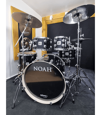 BATERIA GAMA MEDIA NOAH DC NEGRA 8 12 14 18 + PLATILLOS HERO