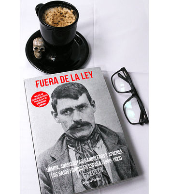 LIBRO FUERA DE LA LEY - VV.AA