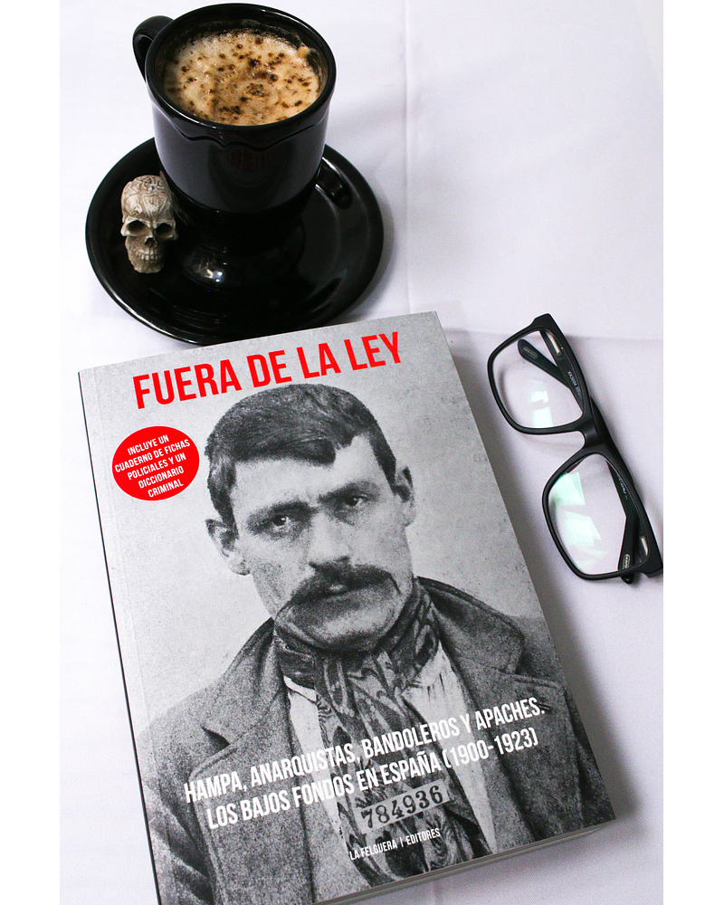 LIBRO FUERA DE LA LEY - VV.AA