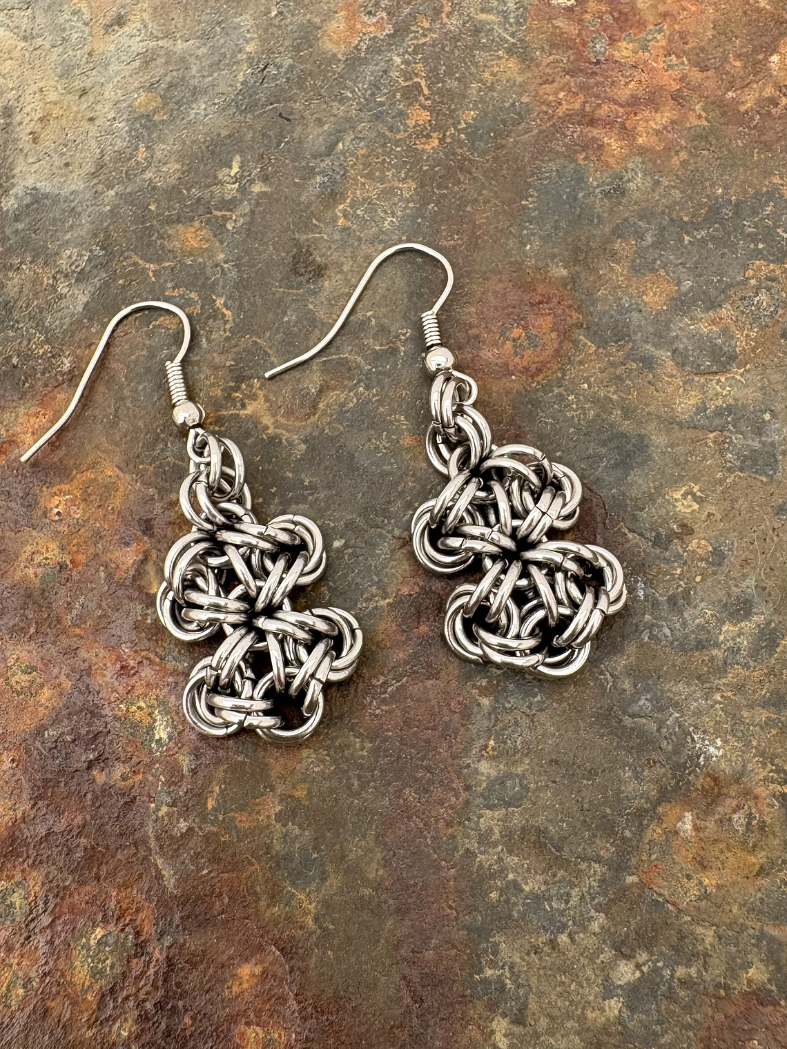 Aretes Half Nest Awen 1