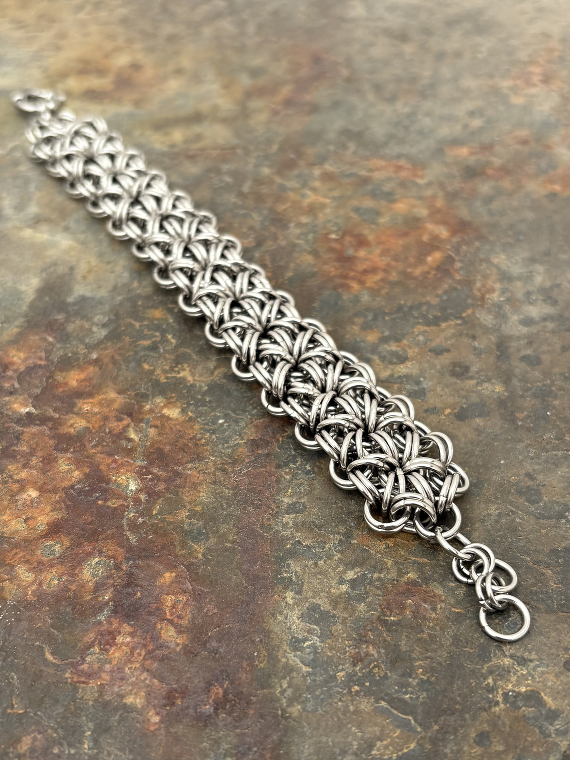 Brazalete Nest Awen 2