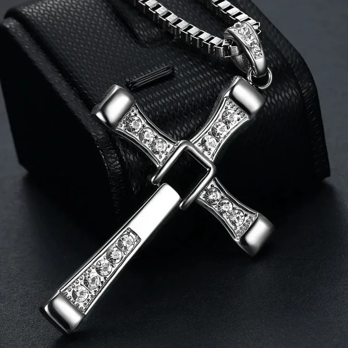 Collar Dominic Toretto en Acero Inoxidable  2