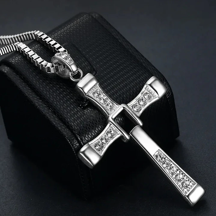 Collar Dominic Toretto en Acero Inoxidable  3