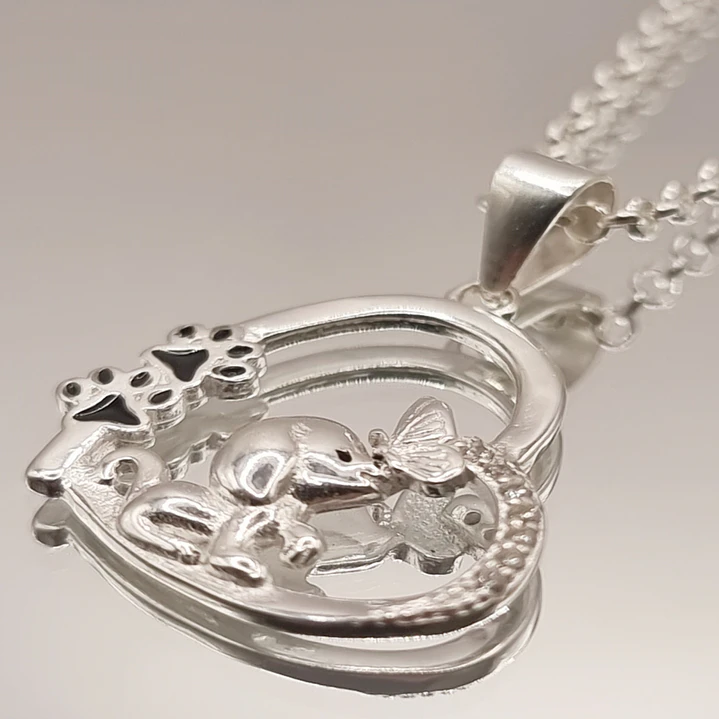 Collar Corazón con Patita de Perrito en Plata 925 con Circones  3