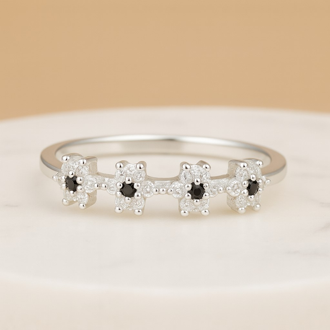 Anillo en Plata 925 Flores Circones Ónix  3