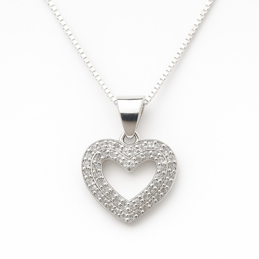 Collar Corazón Circón Elegante en Plata 925  1